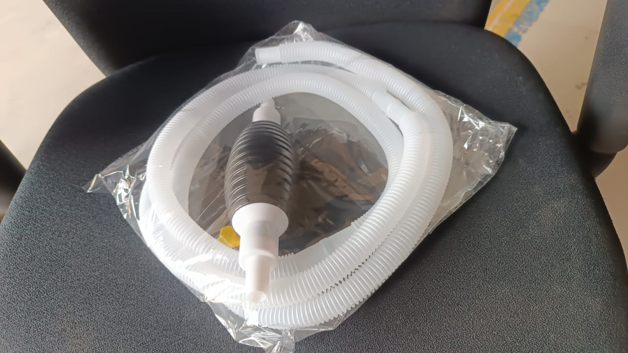 Fuel Transfer Pump Hose with Hand Pump and 2 Hose Clamps Fuel Transfer Pump Hose with Hand Pump and 2 Hose Clamps